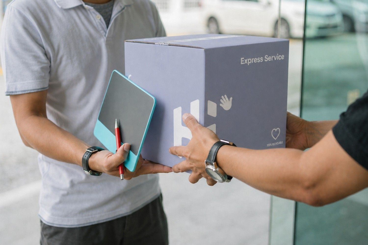Returns handling service UK with parcel inspection